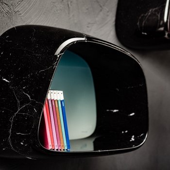 Dolomit Stone Mensola da parete nera moderna con libri colorati su parete grigia