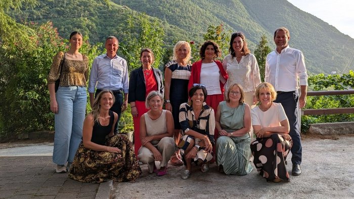 Holzbau in Südtirol: Neue Kooperation im Zeichen der Innovation Holzbau in Südtirol: Neue Kooperation im Zeichen der Innovation