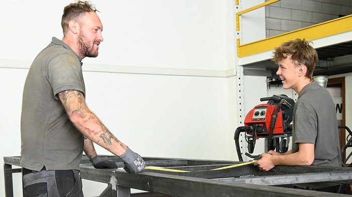 Handwerk mit Herz und Handschlagqualität: lvh-Ortsversammlung St. Lorenzen wird zum Fest der Verbundenheit Handwerk mit Herz und Handschlagqualität: lvh-Ortsversammlung St. Lorenzen wird zum Fest der Verbundenheit