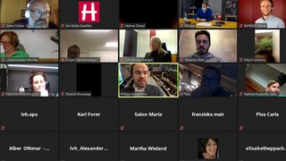 News Online-Meeting mit mehreren Teilnehmern in Videokonferenz